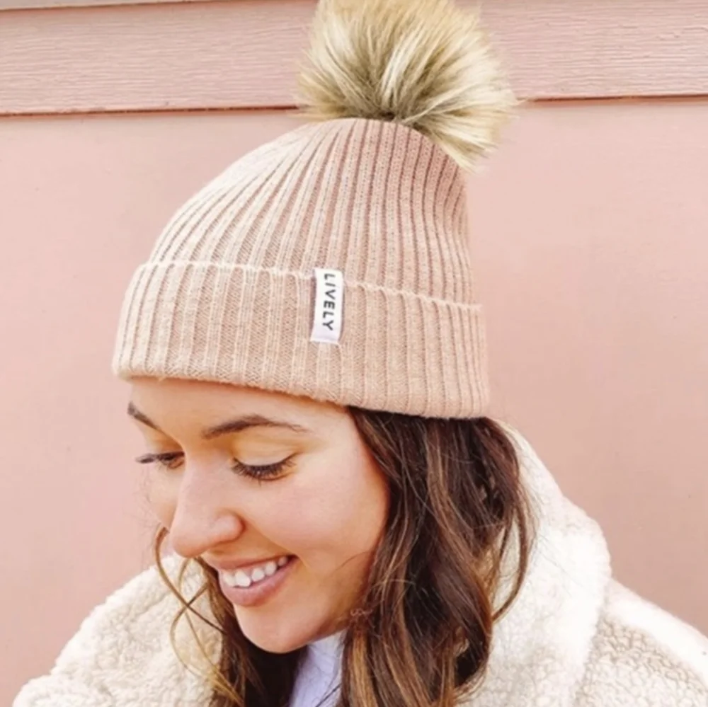 Lively It-Girl Pom Beanie-Light Dusty Rose, NWOT - Picture 5 of 7
